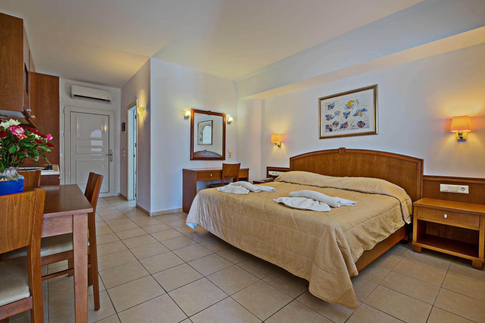 Delfina Boutique Hotel Paralia Kourna Экстерьер фото