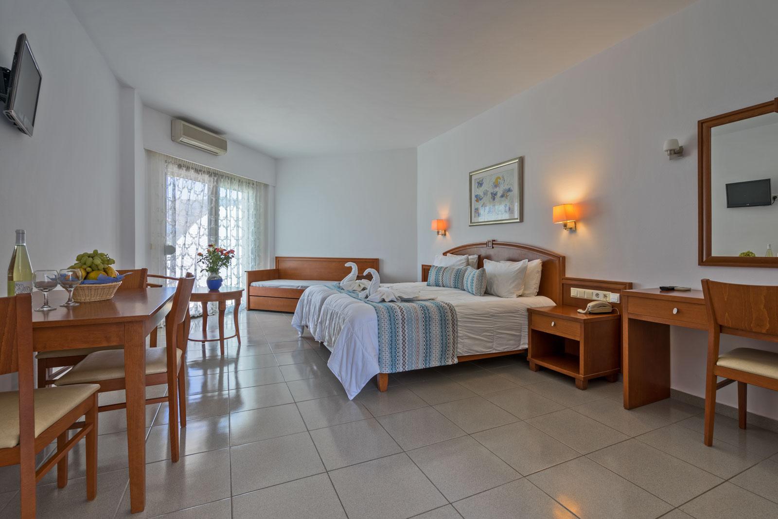 Delfina Boutique Hotel Paralia Kourna Экстерьер фото