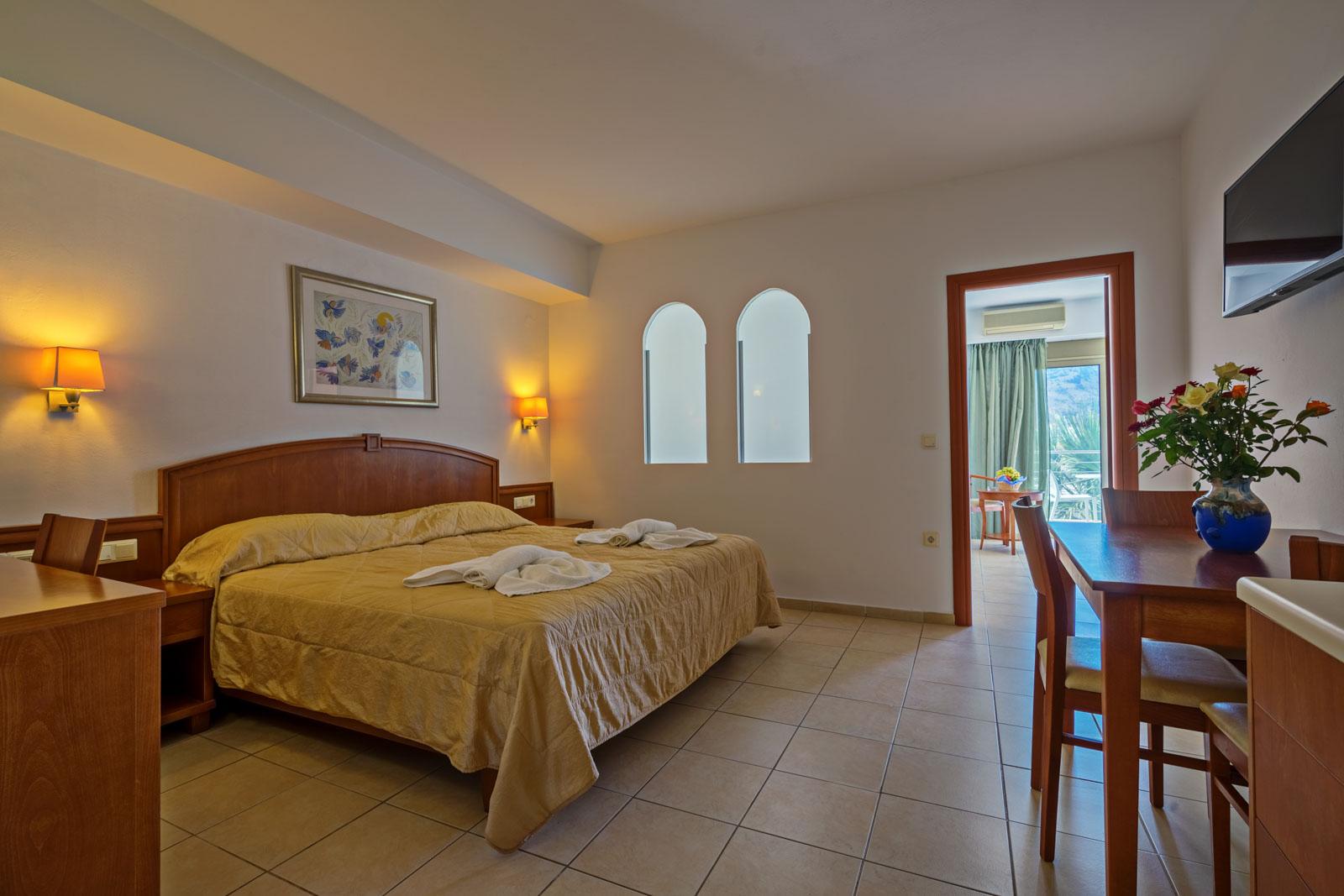 Delfina Boutique Hotel Paralia Kourna Экстерьер фото
